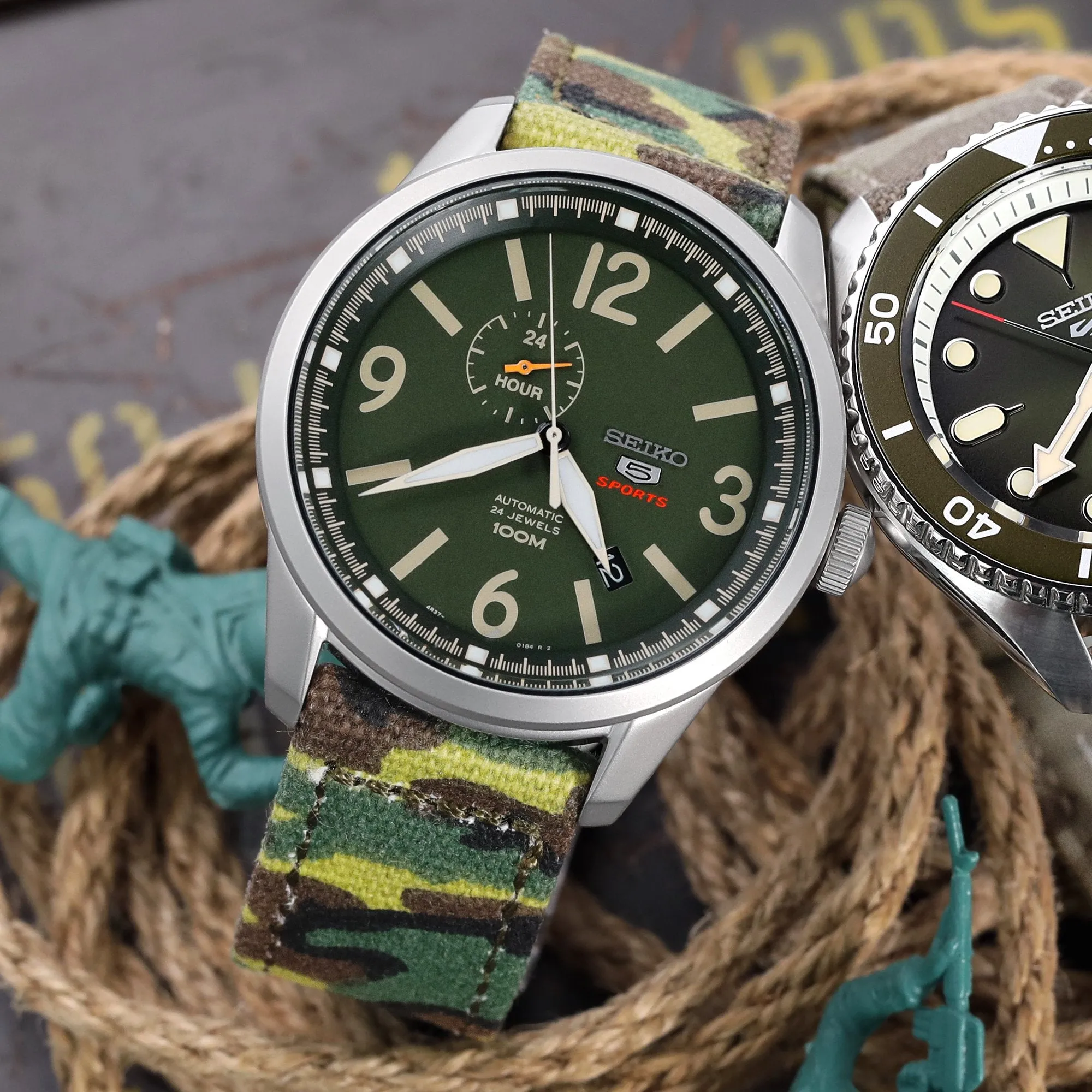 20mm, 21mm or 22mm MiLTAT WW2 2-piece ERDL Camouflage Canvas Armband with lockstitch round hole, Sandblasted
