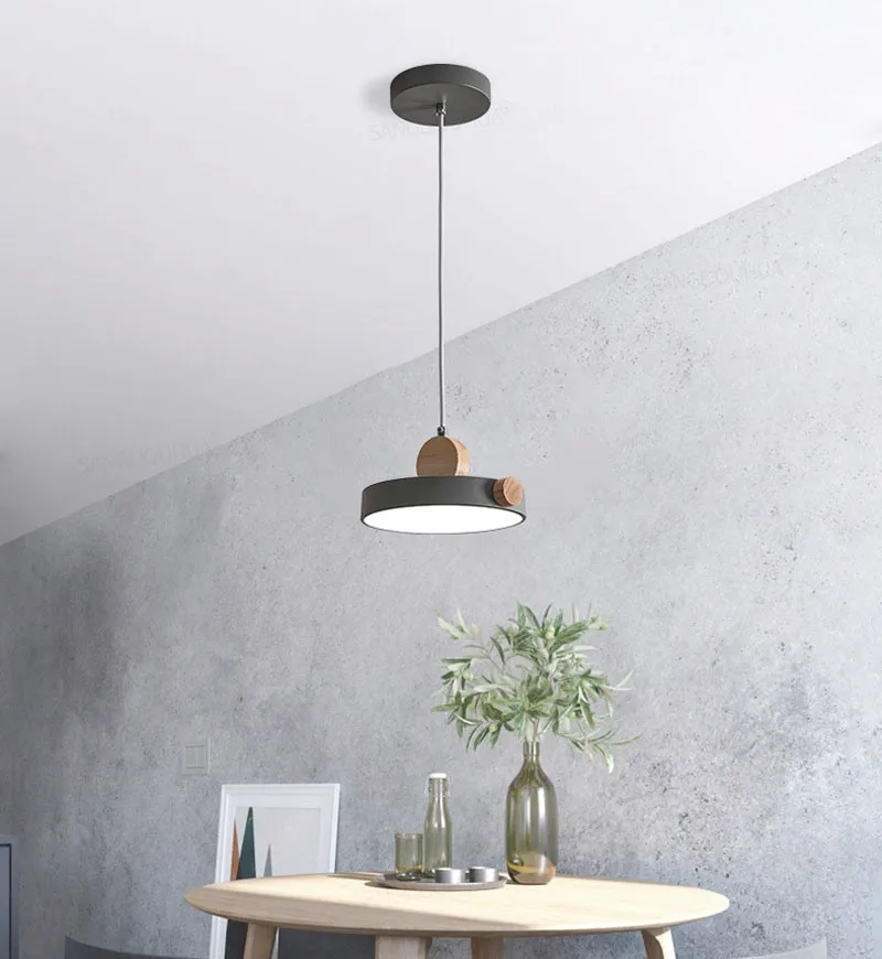 Batisse Minimalist Pendant Light in Metal and Wood