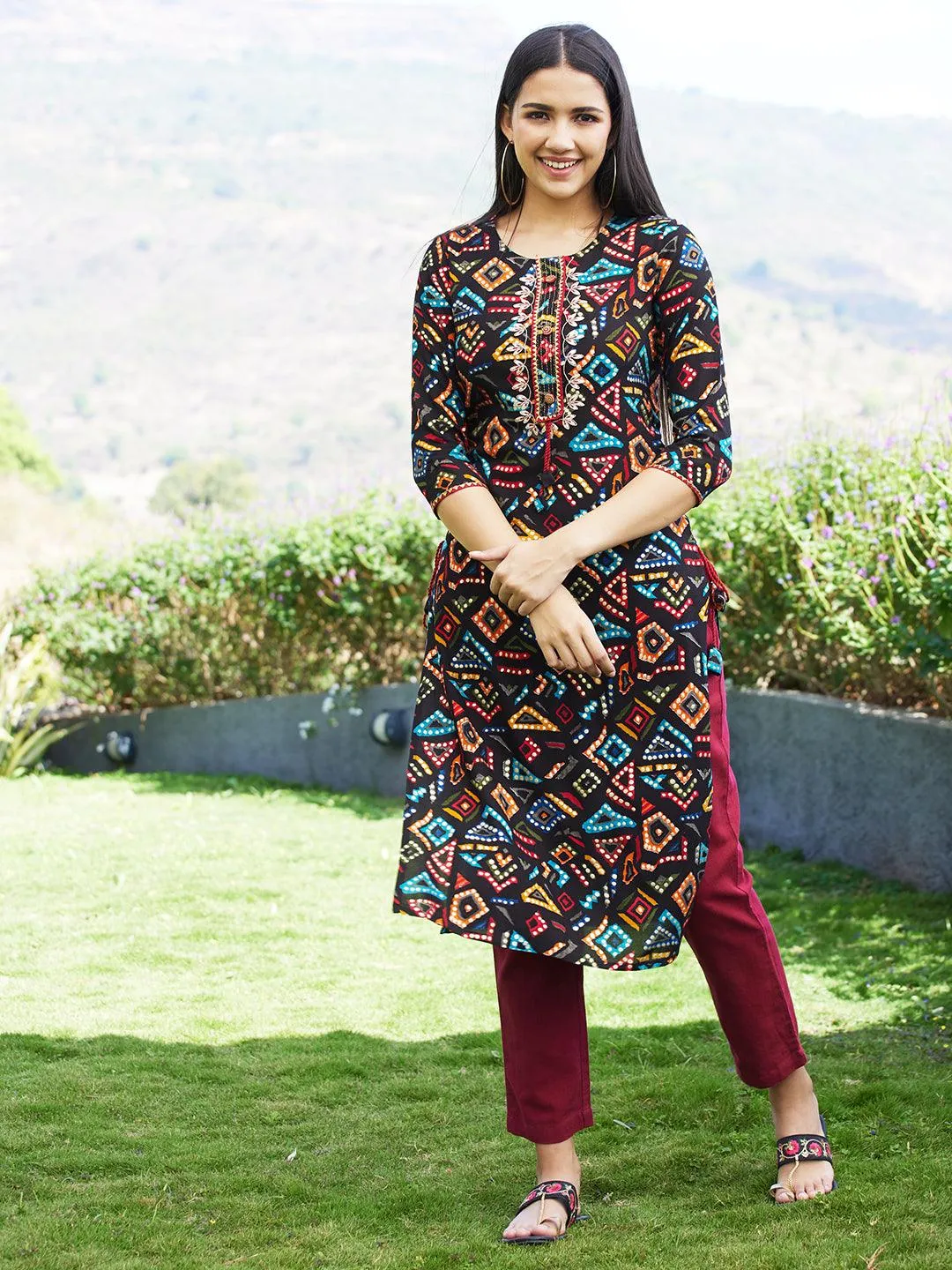 Geometric Printed & Embroidered Straight Fit Kurta – Multi