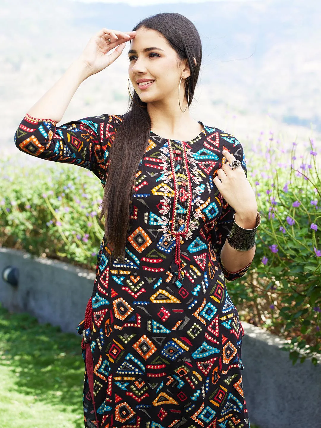 Geometric Printed & Embroidered Straight Fit Kurta – Multi