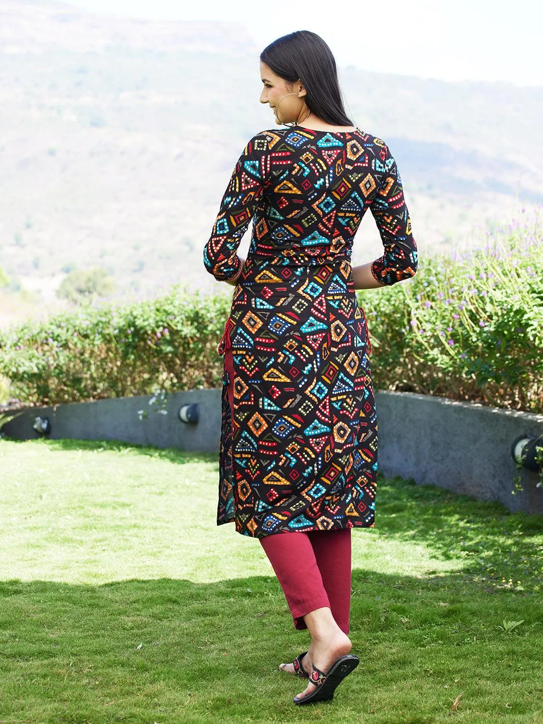 Geometric Printed & Embroidered Straight Fit Kurta – Multi