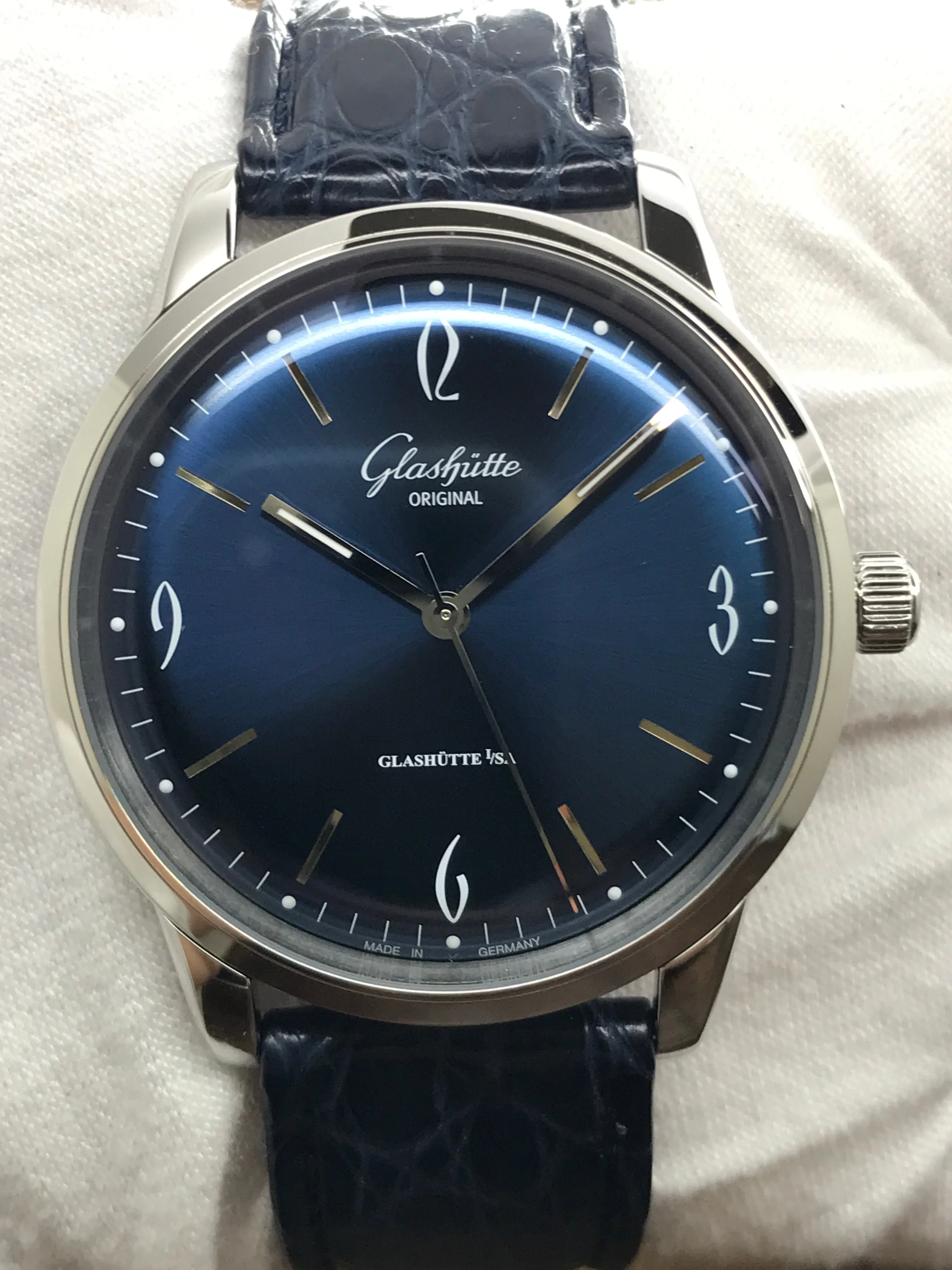 Glashutte Original Sixties 1-39-52-06-02-04 Blue Dial Automatic Men's Watch