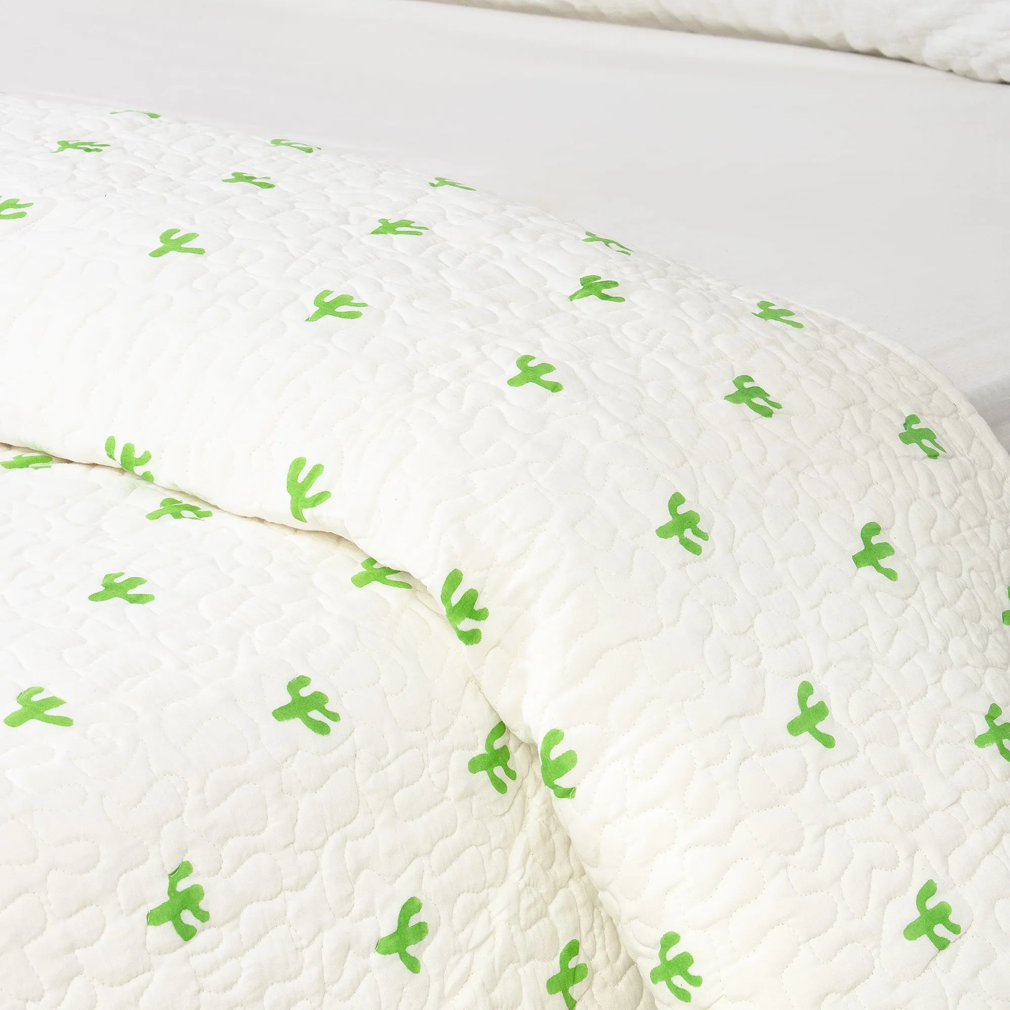 Luxury Pink Floral Soft Cotton Jaipuri Machine Best Quilts