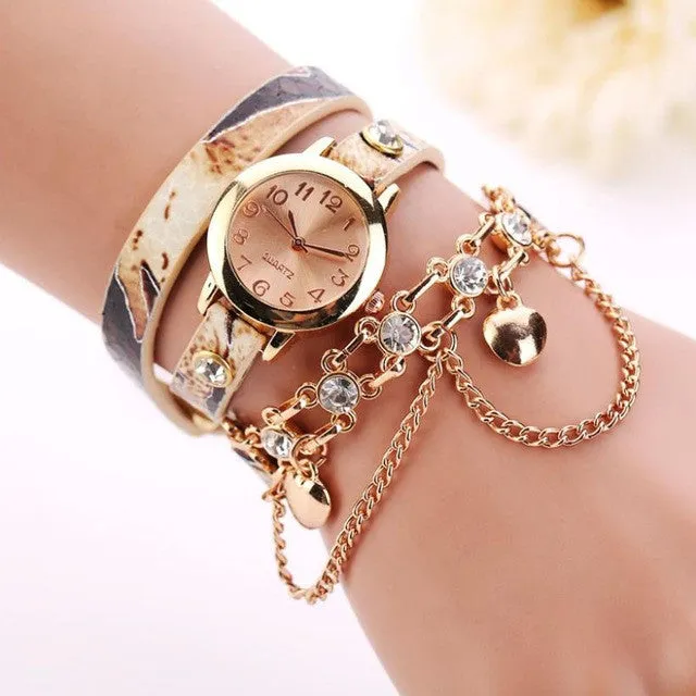 Quartz Rhinestone Rivet Chain Bracelet Wristwatch for  Woman