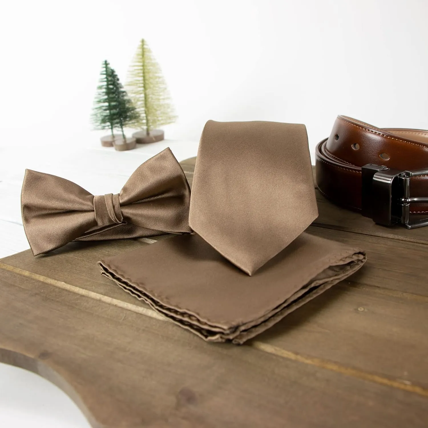 Spring Notion Men's Solid Color Satin Microfiber Bow Tie